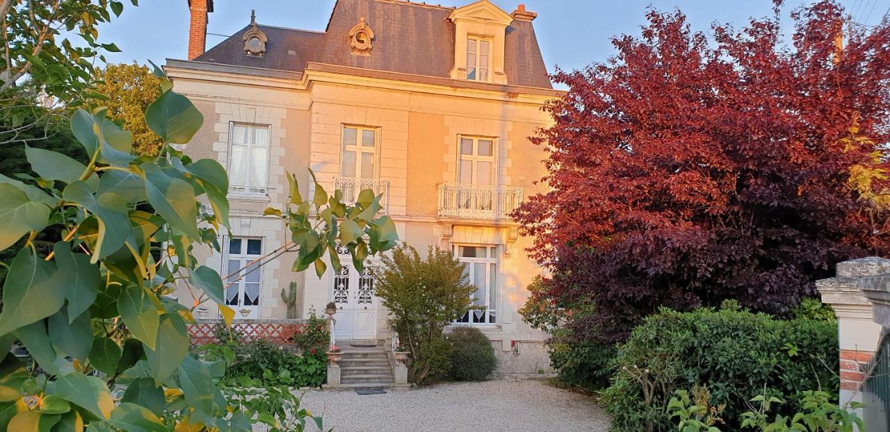 La Maison Leonard Blere Exterior photo