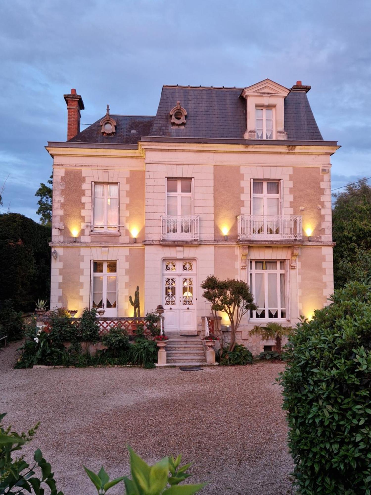 La Maison Leonard Blere Exterior photo